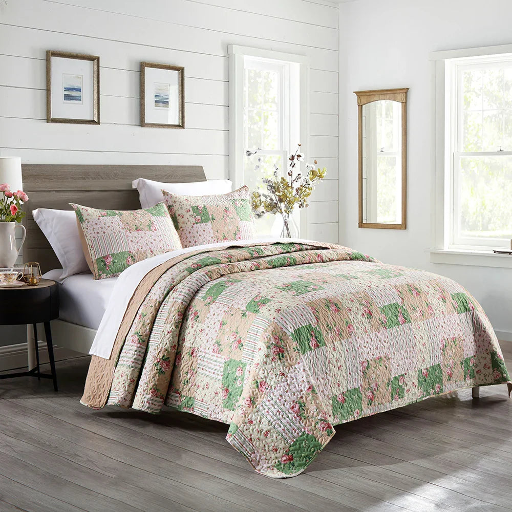 Decobites Gray Patchwork Floral Coverlet Bedding Set, Ultra Soft All Season Bedspreads