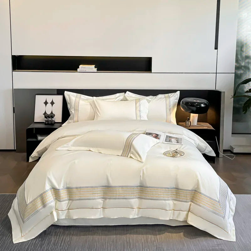 طقم سرير كينج كوين مطرز من ديكوربايتس™ مصنوع من القطن المصري بنسبة 100% مع غطاء لحاف