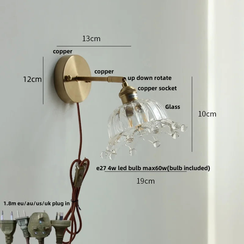 Apliques de pared LED DecorBites™ Crown Glass con interruptor de latón y accesorios para escaleras