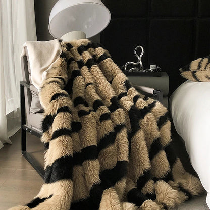 Decobites Zebra Print Faux Fur Blanket - Luxurious Bed Linen, Fox Fur Throw, Sofa Plaid