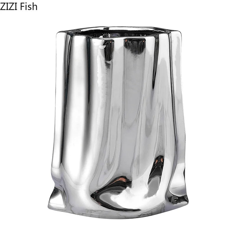 Jarrón de cerámica con textura plisada y baño de oro DecorBites™ para decoración de escritorio y arreglos florales