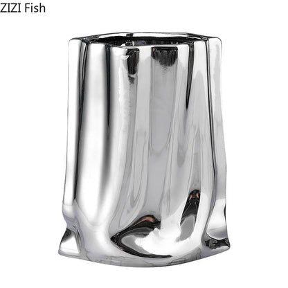 Jarrón de cerámica con textura plisada y baño de oro DecorBites™ para decoración de escritorio y arreglos florales