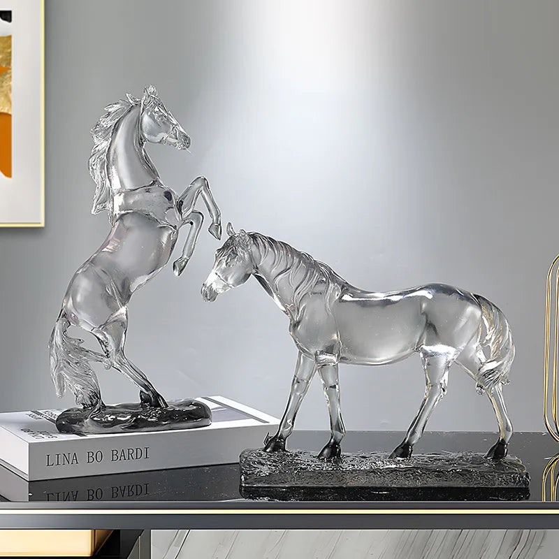 Decorbites™ Pferdeharz-Ornament: Simuliertes Tier-Skulptur, Transparent Farbiges Dekor, Heimfigur