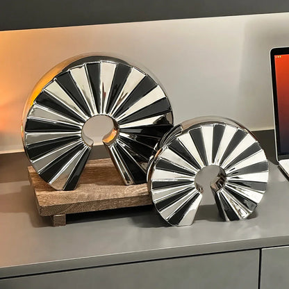 ديكوربايتس™ - منحوتة زخرفية هندسية من السيراميك على شكل مروحة لديكور المنزل