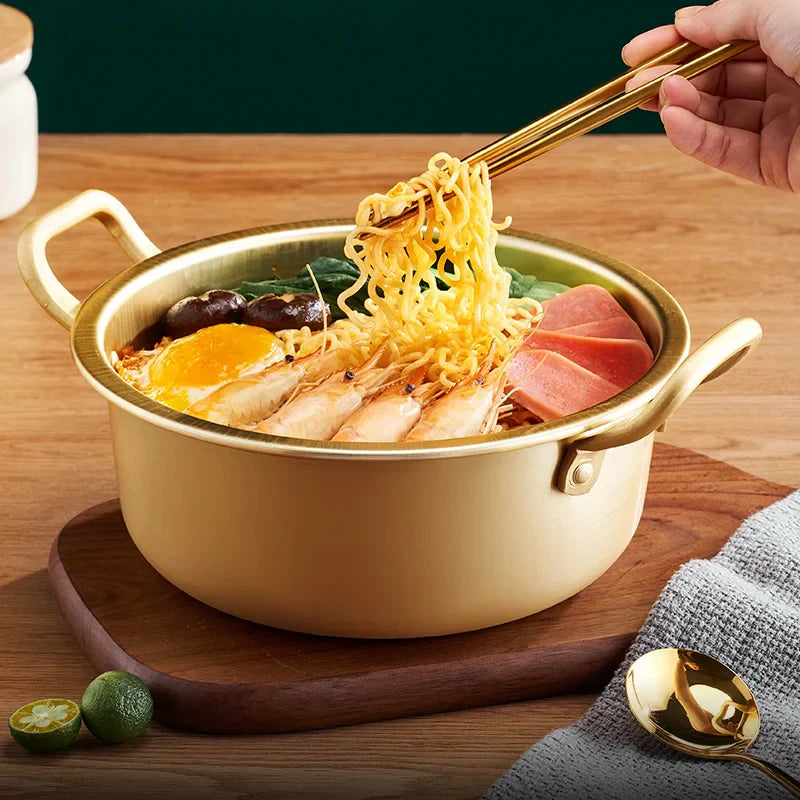 Olla para Cocinar Ramen Coreano Decorbites™ con Dos Asas - Compatible con Estufa de Gas, Cocina Doméstica