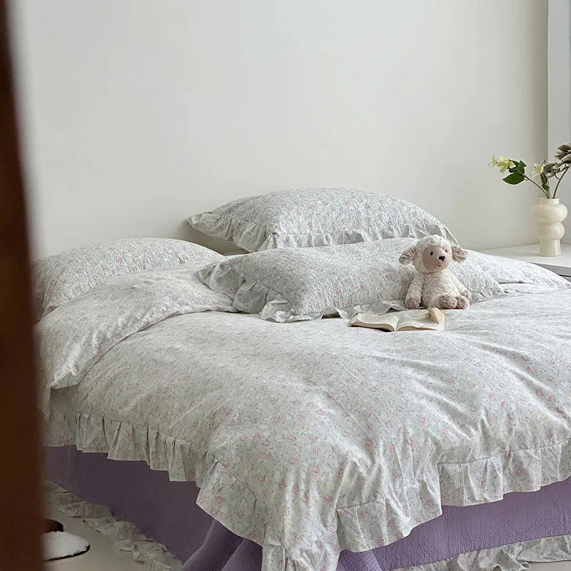 DecorBites™ Korean Floral Lace Duvet Cover: Luxury Soft Quilt for Queen King, Breathable Home Decor