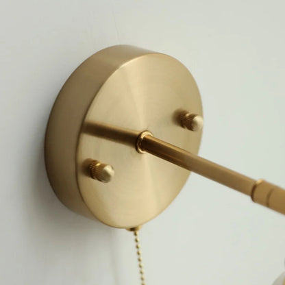 ديكوربايتس™ مصباح حائط زجاجي أزرق مع مفتاح سلسلة سحب وإضاءة درج دوارة