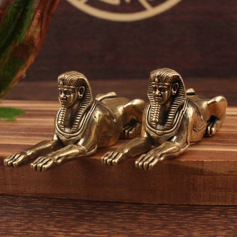 DecorBites™ Esfinge Dorada Escultura Egipcia de Latón Figuras Decorativas Vintage Accesorios para el Hogar