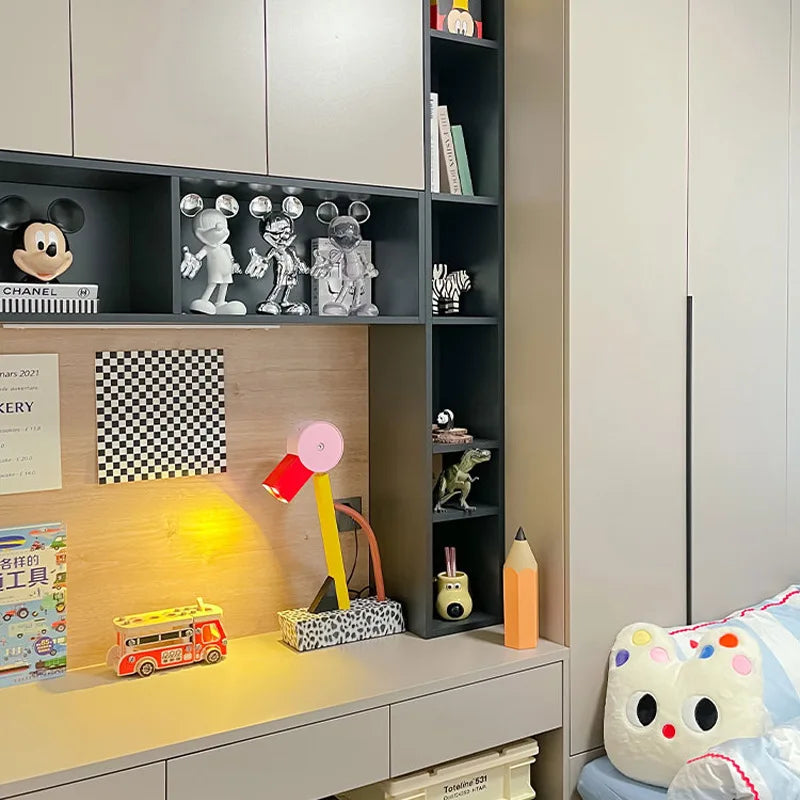 مصباح طاولة LED للأطفال من DecorBites™: تصميم نورديك إبداعي لغرفة النوم والدراسة وديكور المنزل