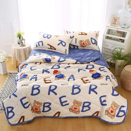 Decobites Bear Quilt & Pillowcase Set - Soft & Breathable Summer Bedding