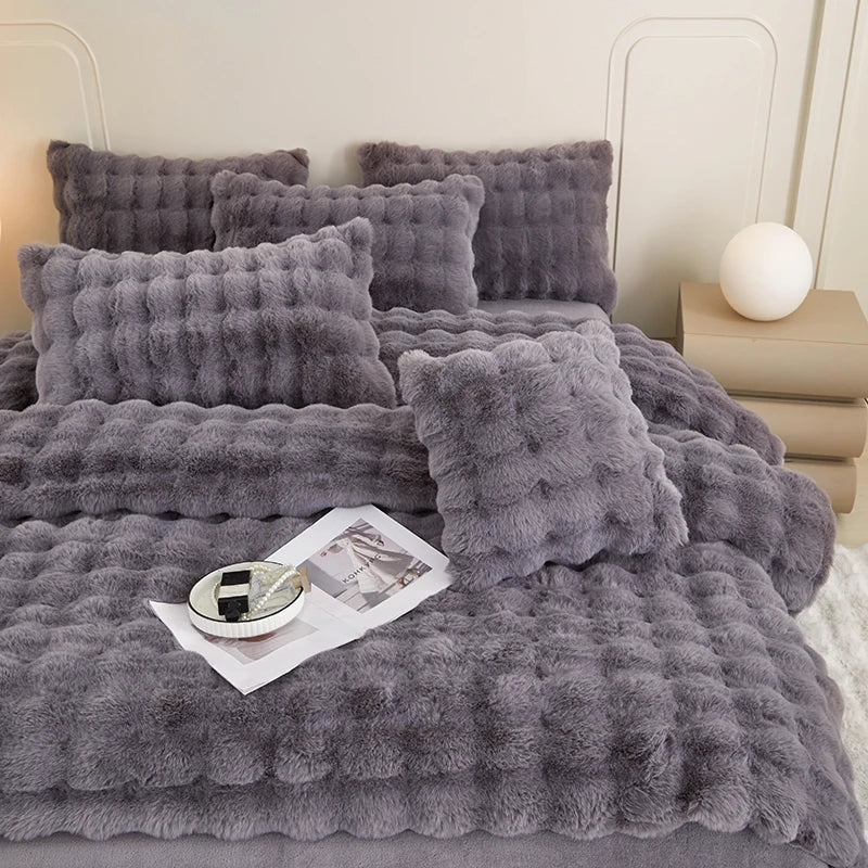 Gradient Faux Fur Bedding Set