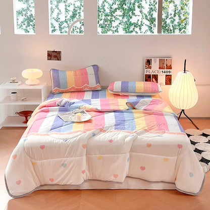 Decobites Summer Cooling Blanket Set - Queen Size Quilt, Latex Bed Sheet, Pillowcase