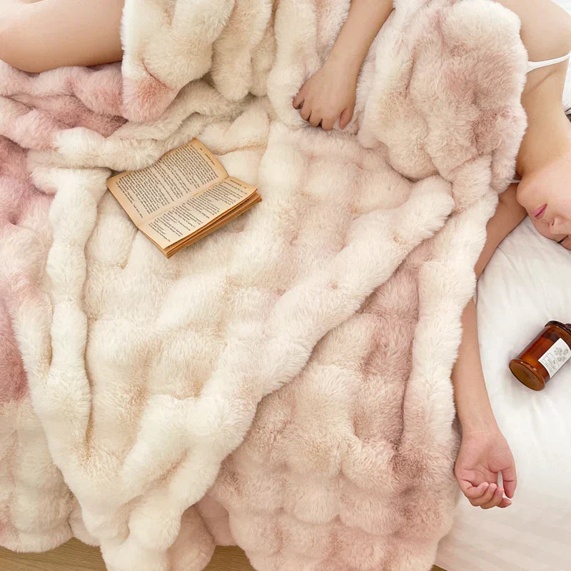 Decobites Gradient Pink Double Layer Faux Fur Winter Blanket