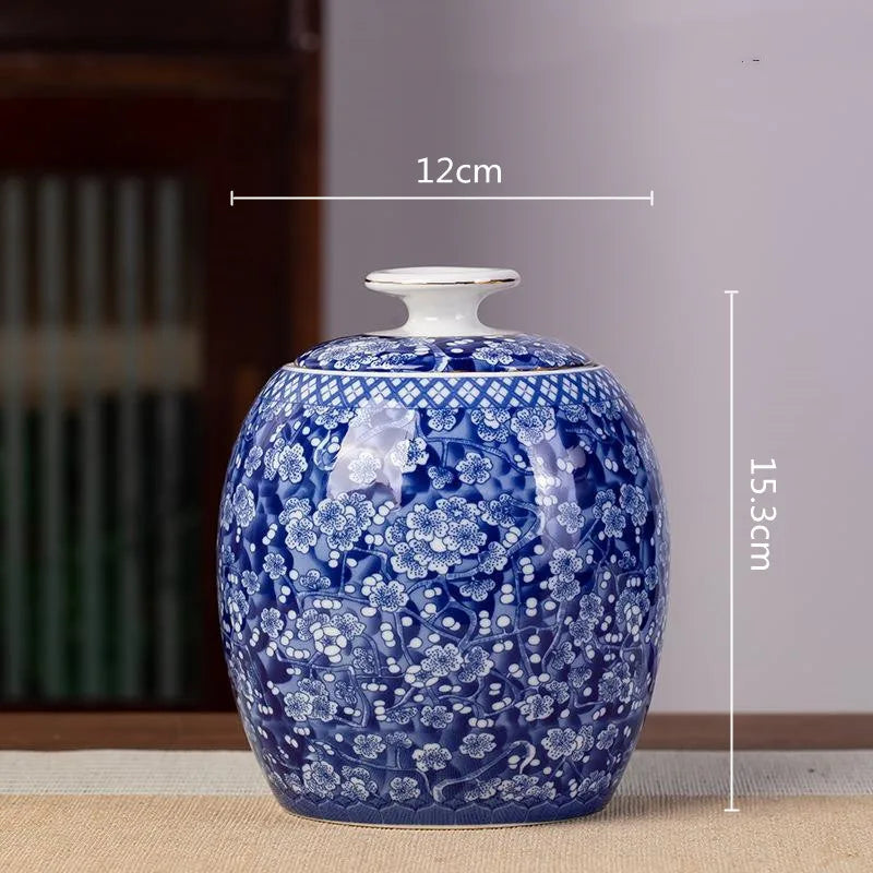 وعاء تخزين محكم الإغلاق من الخزف الأزرق والأبيض من DecorBites™