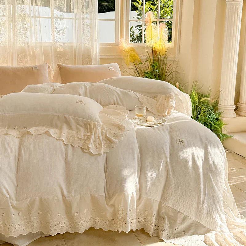 Decobites Lace Ruffles Princess Wedding Bedding Set in Pure Cotton Skin-friendly Fabric