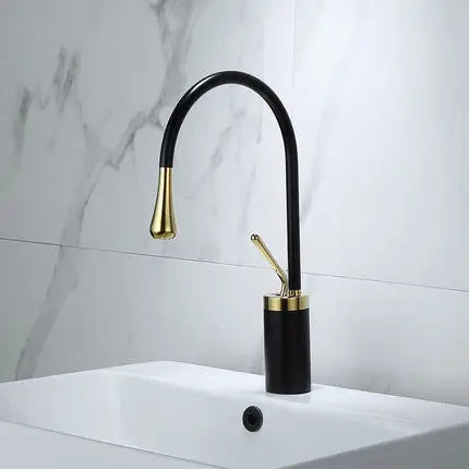 Grifo de lavabo DecorBites™ en oro cepillado/negro/blanco con monomando giratorio y manguera de desagüe.