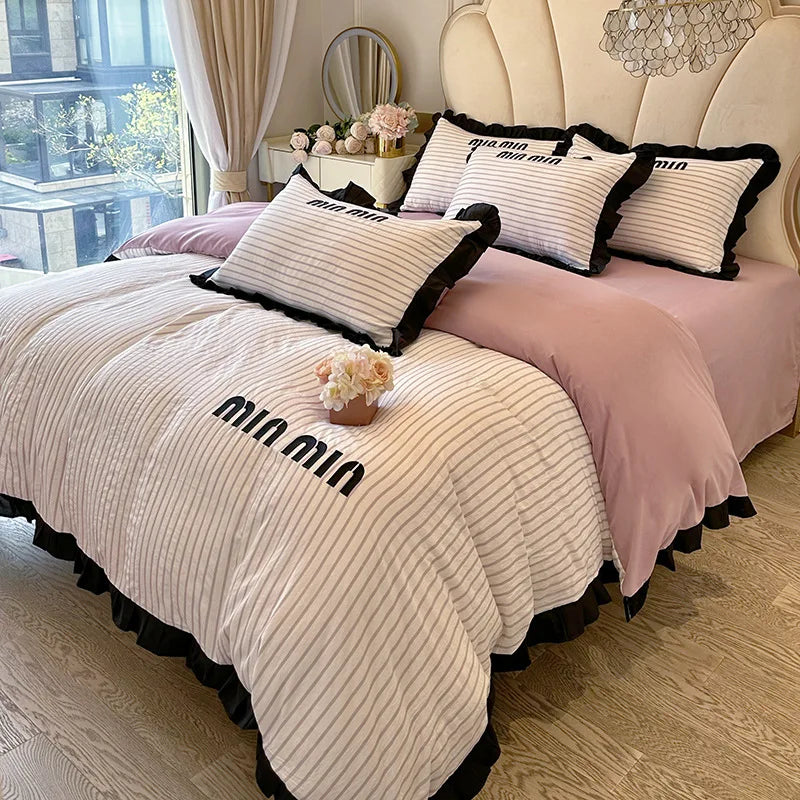 Decobites Ruffles Striped Bedding Set for Full Bed - Double-sided Skin-friendly Summer Linens