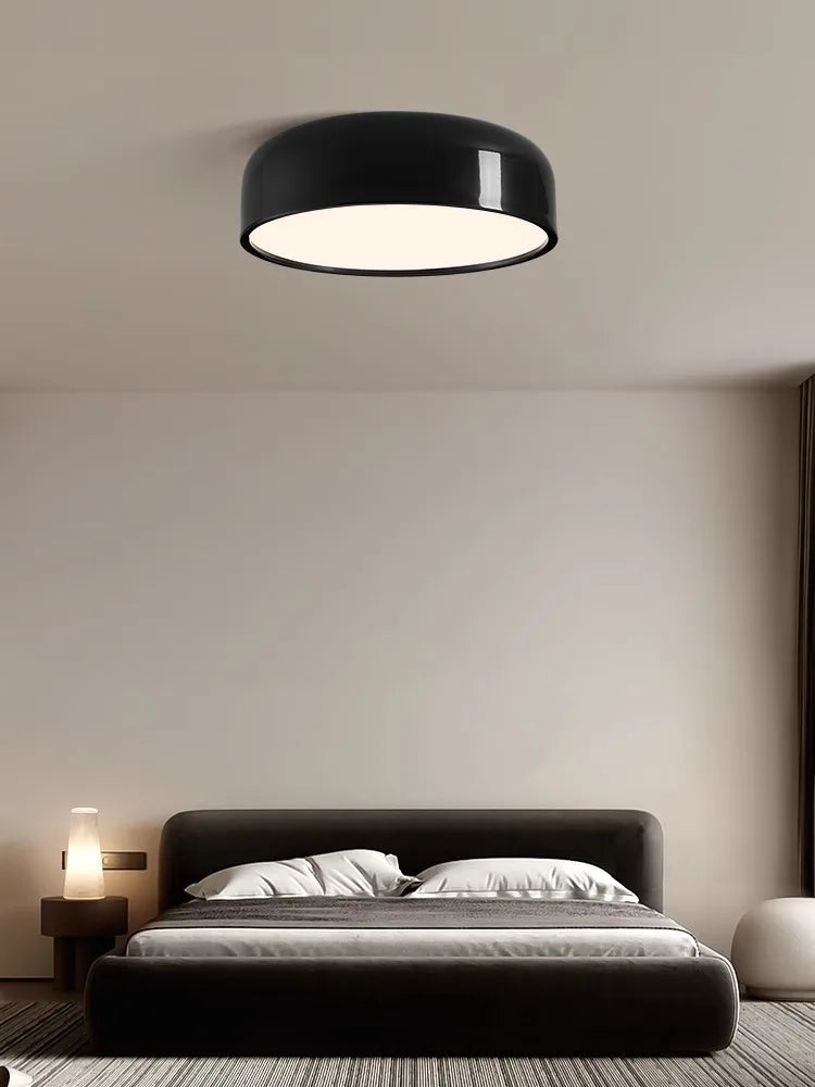 Lámpara de techo LED redonda minimalista italiana DecorBites™ en blanco y negro para dormitorio