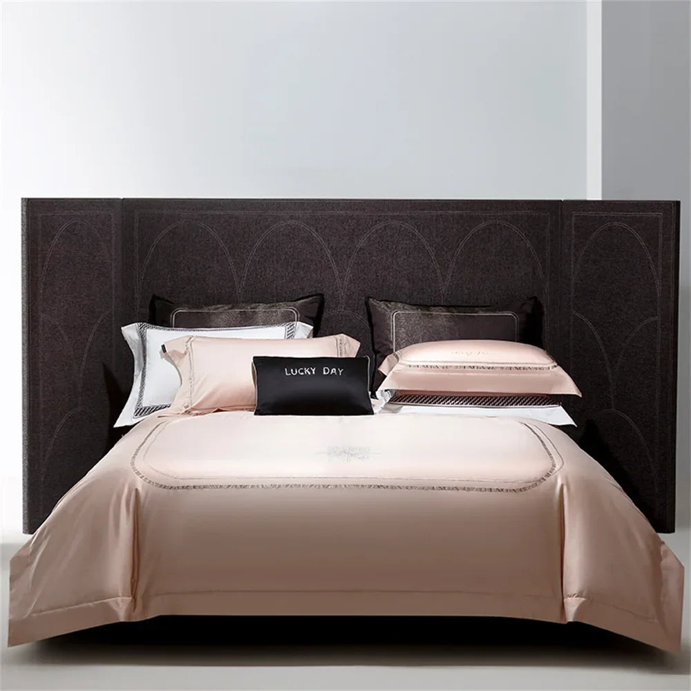 طقم أغطية سرير DecorBites™ من القطن والساتان والجاكار المطرز مع ملاءة مرنة وغطاء لحاف