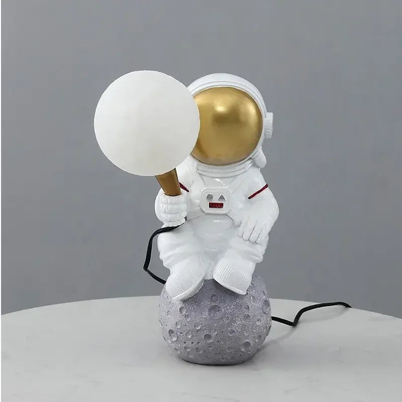 ديكور فني لغرفة الأطفال من DecorBites™ مصباح مكتبي