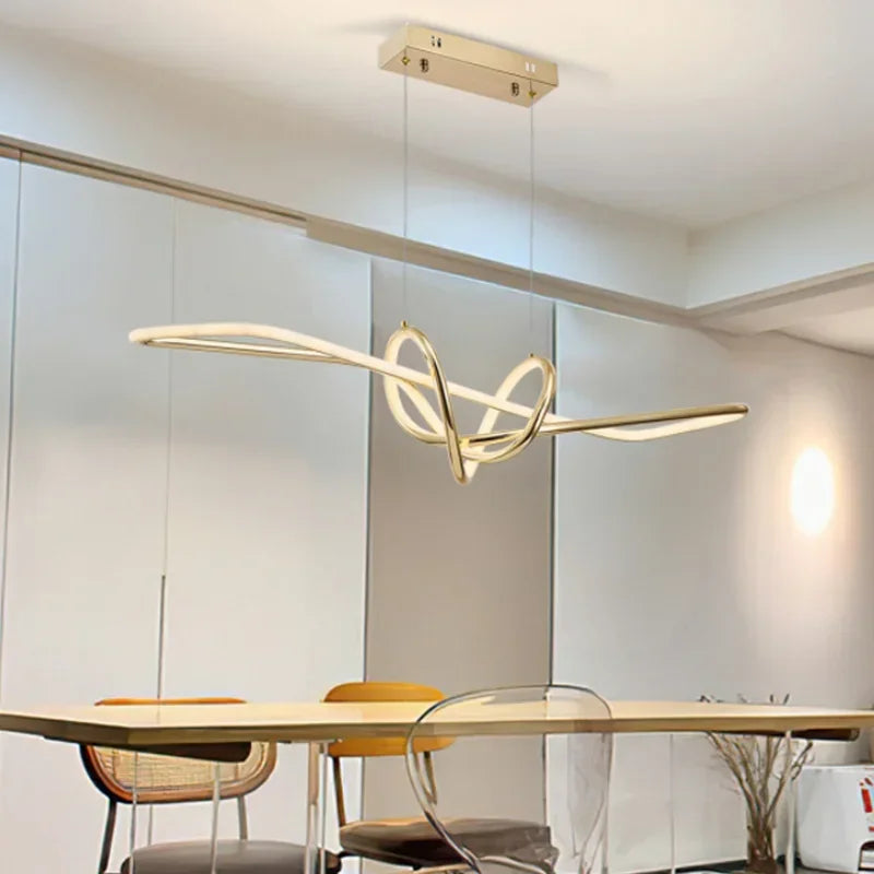 Lámparas de Araña LED Gold™ de Decorbites: Accesorios de Iluminación Moderna para Cocinas y Restaurantes