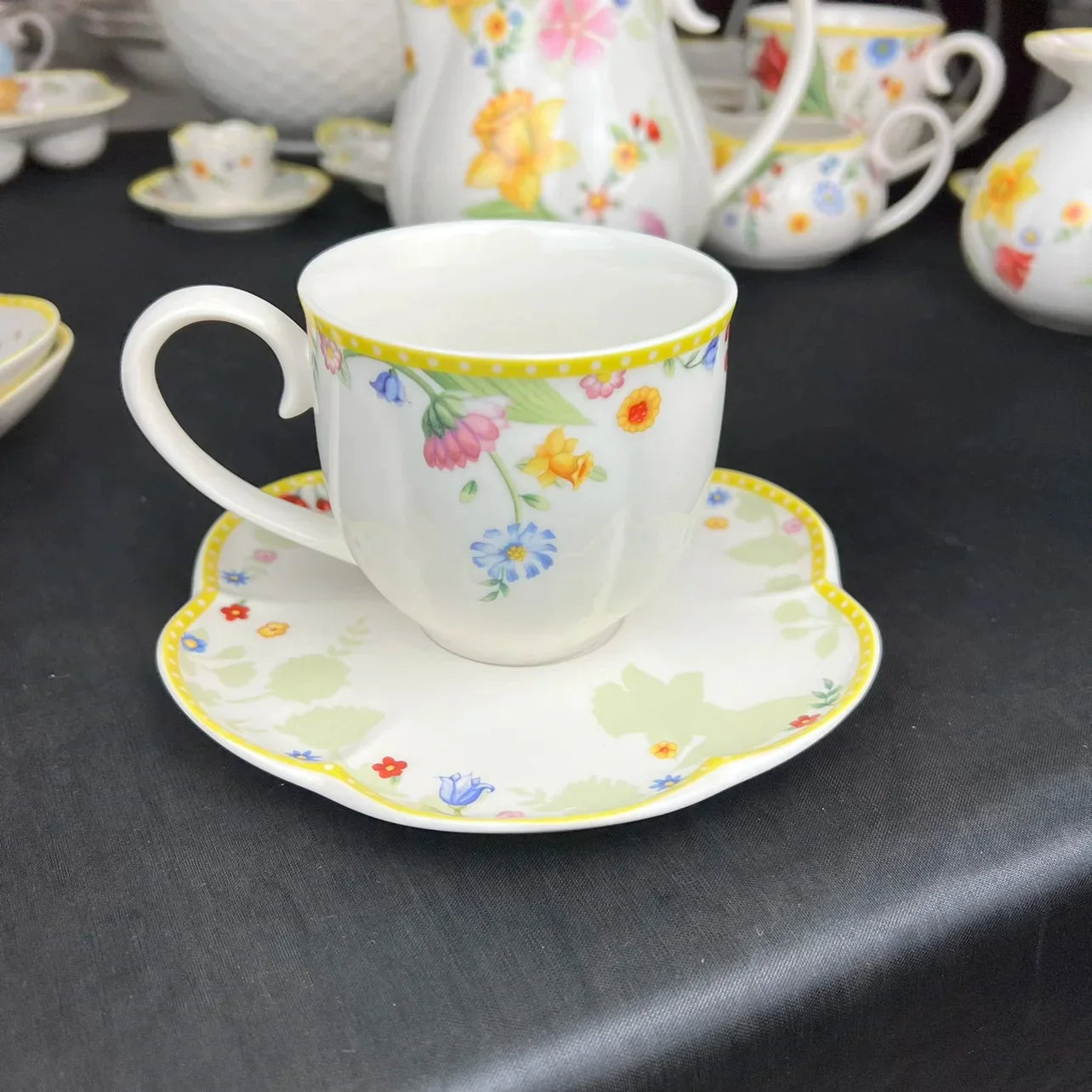 DecorBites™ Easter Tulip Dinnerware Set & Serving Pieces for Home Kitchen.