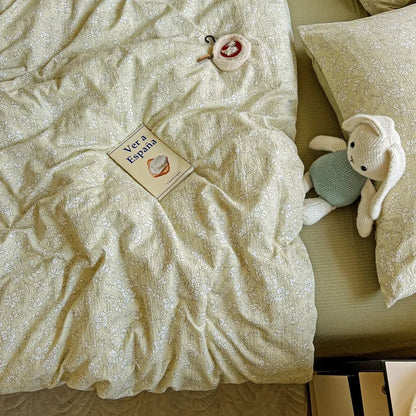 DecorBites™ Cloud Touch Ultra Soft Duvet Cover Set in Sweet Design & Double Layer Yarn