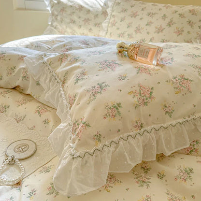 Decobites Floral Lace Ruffle Cotton Bedding Set with Quilt Cover, Duvet Cover, and Pillowcases