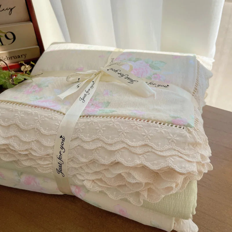 Lace Romantic Comforter Set