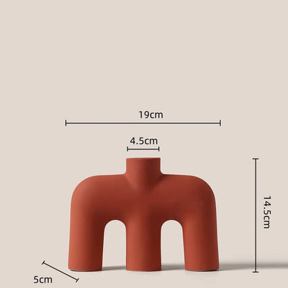 Jarrón geométrico de cerámica DecorBites™: Letras caladas para arreglos florales, decoración para el hogar