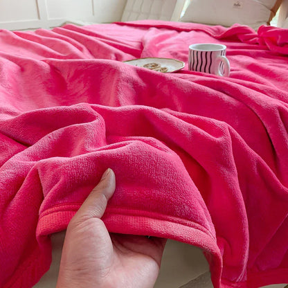 DecorBites™ Coral Velvet Summer Blanket: Extra Soft, Skin-friendly, Machine Washable