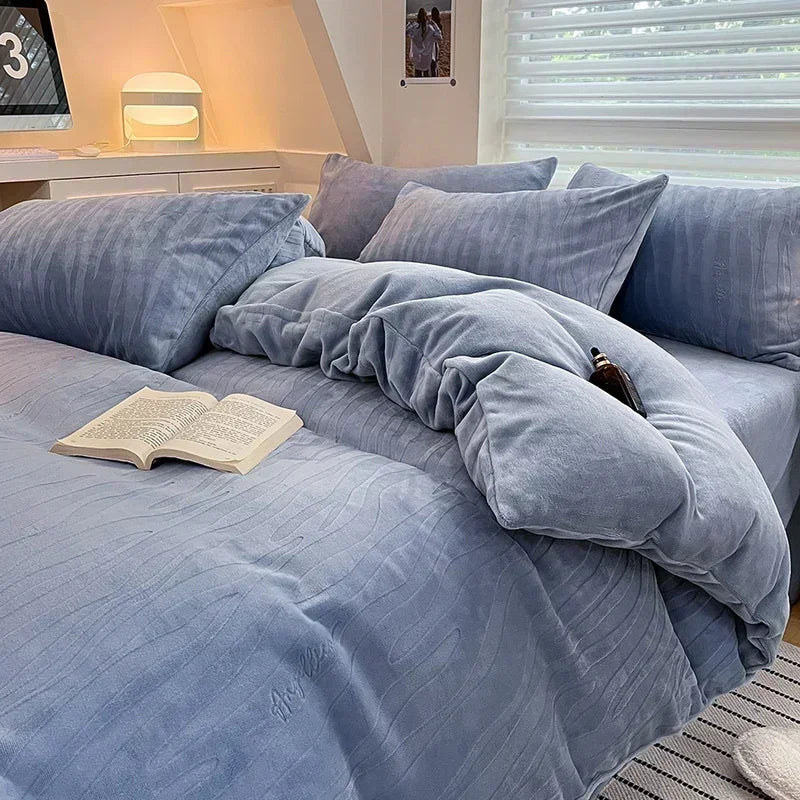 DecorBites™ High-Density Milk Fleece Duvet Set with Winter Warmth King Bedding & Plush Blanket Cover
