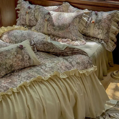 Decobites Vintage French Flowers Lace Ruffles Bedding Set with Egyptian Cotton Quality