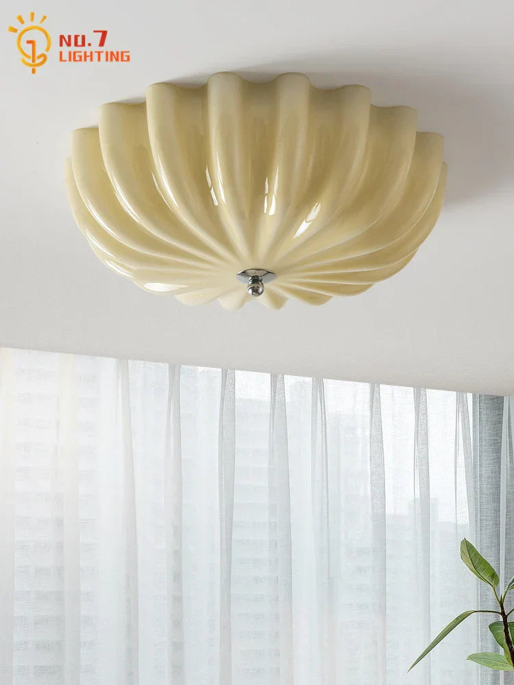 Lámpara de techo de cristal LED DecorBites™ Cream Wind: Diseño francés para dormitorio, estudio, balcón o cafetería