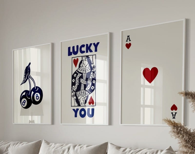 Retro Queen of Hearts Canvas Wall Art Set