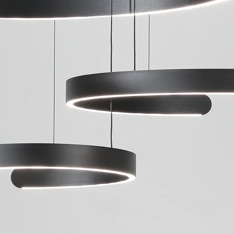 Lámpara colgante tipo araña LED negra DecorBites™ para vestíbulo, escaleras o bar; lámpara colgante minimalista para interiores.