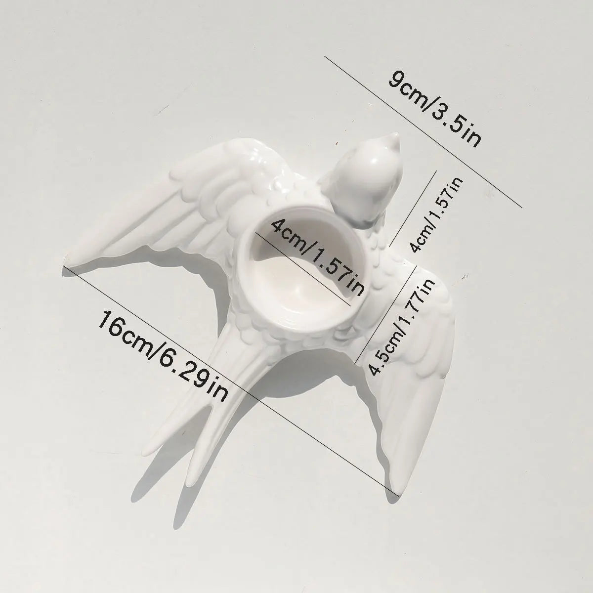 ديكورات زفاف حامل الشموع الخزفي على شكل طائر ذهبي من DecorBites™