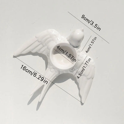 ديكورات زفاف حامل الشموع الخزفي على شكل طائر ذهبي من DecorBites™