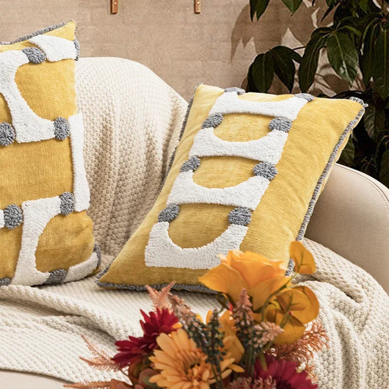 غطاء وسادة هندسي من DecorBites™ بتصميم قطيفة منقوش لديكور منزلي أنيق