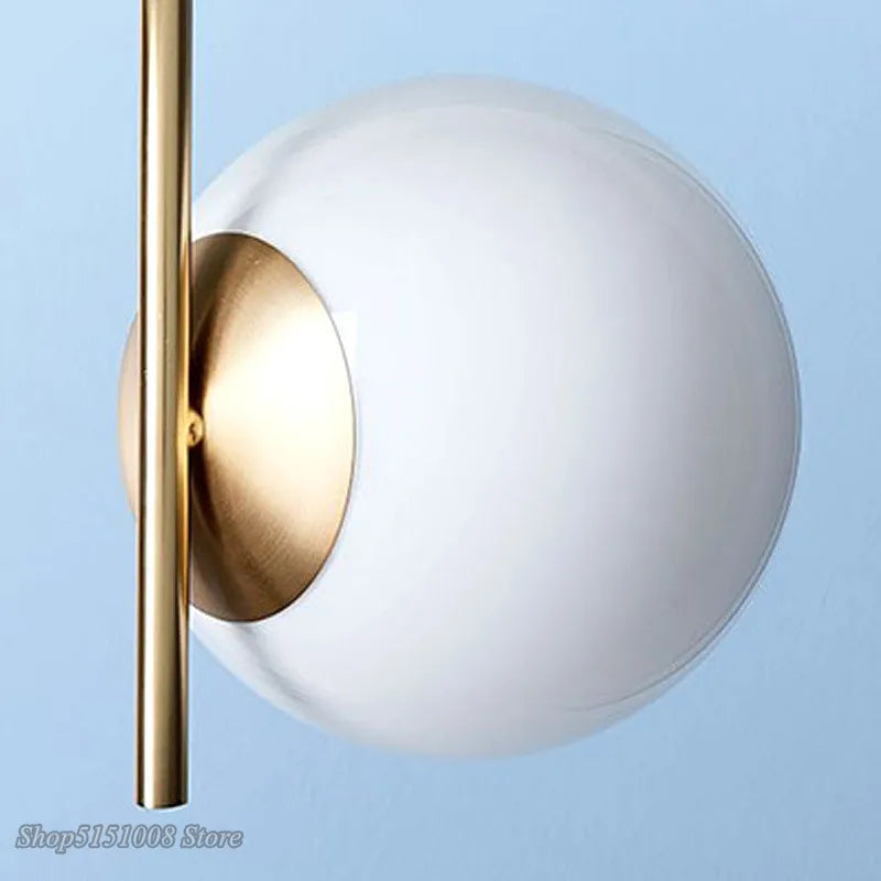 Lámpara colgante LED de bola de cristal DecorBites™ para espacios de vida modernos