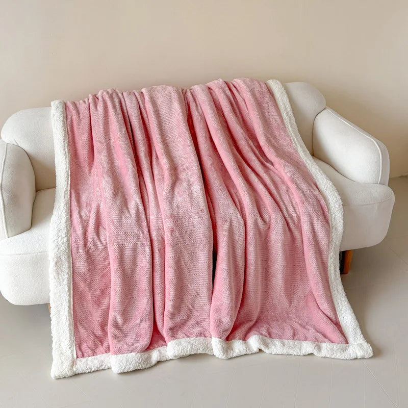 Manta de lana de cordero DecorBites™: Chal suave y cálido para la oficina y el sofá, disponible en colores lisos y a rayas.