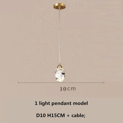 ثريا كريستالية قابلة للتعتيم من ديكوربايتس™ مزودة بثلاث مصابيح LED نحاسية