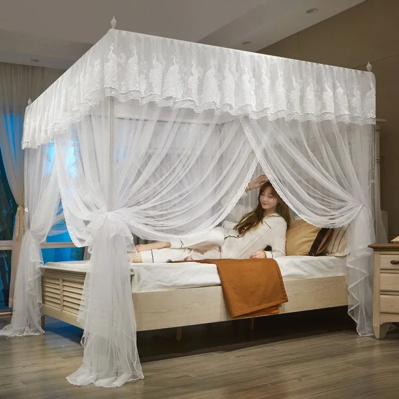 Lace Palace Bed Net
