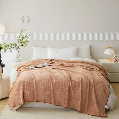 Manta DecorBites™ de terciopelo jacquard color leche para aire acondicionado | Chal cálido y de viaje para todas las estaciones