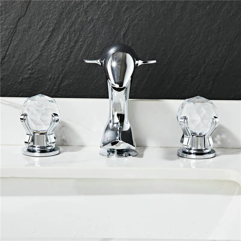 Grifo de Lavabo de Latón Níquel Delfín de la Marca Decorbites™ Gold Basin: Grifo de Lavabo de Baño, 3 Agujeros de Montaje Amplio