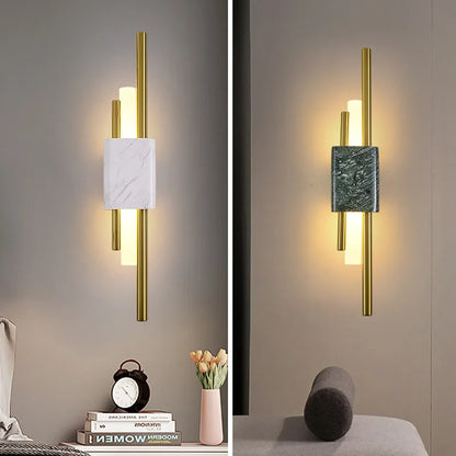 Lámpara de pared DecorBites™ de mármol verde y blanco - Luz LED dorada de lujo