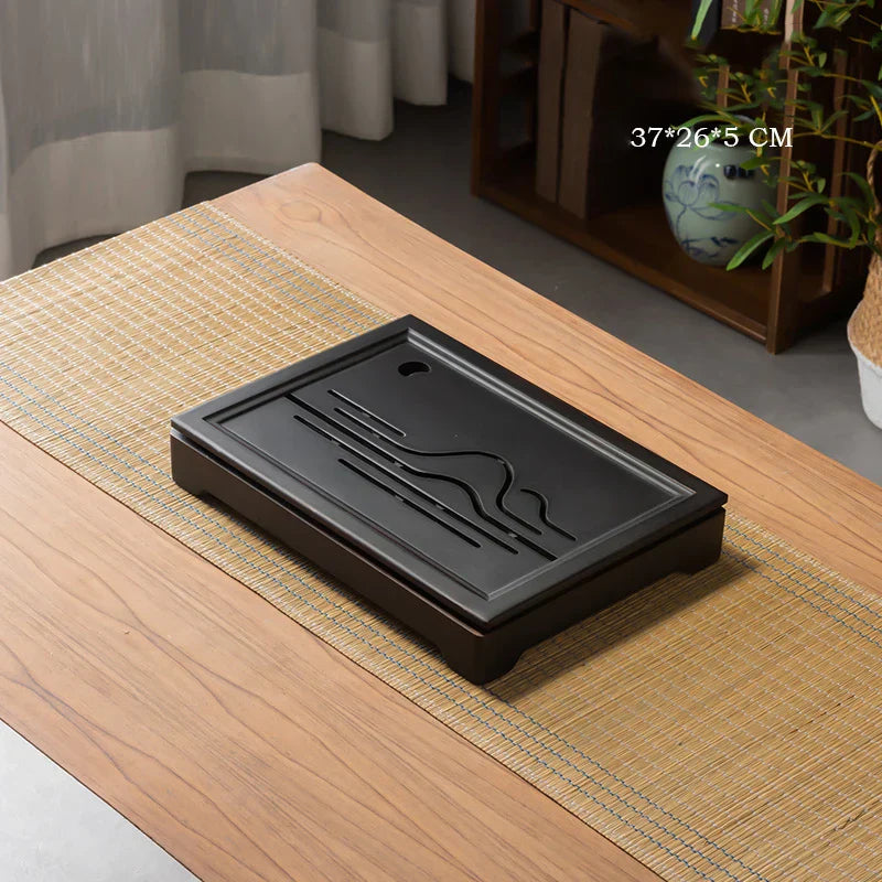 صينية شاي من الخيزران من DecorBites™: حامل شاي مزدوج الاستخدام مع تخزين للمياه وتصريفها