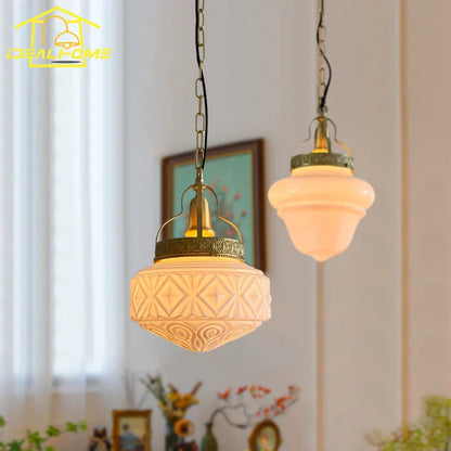 Lámpara colgante DecorBites™ de cristal dorado brillante con LED E14 para restaurante, bar o dormitorio.