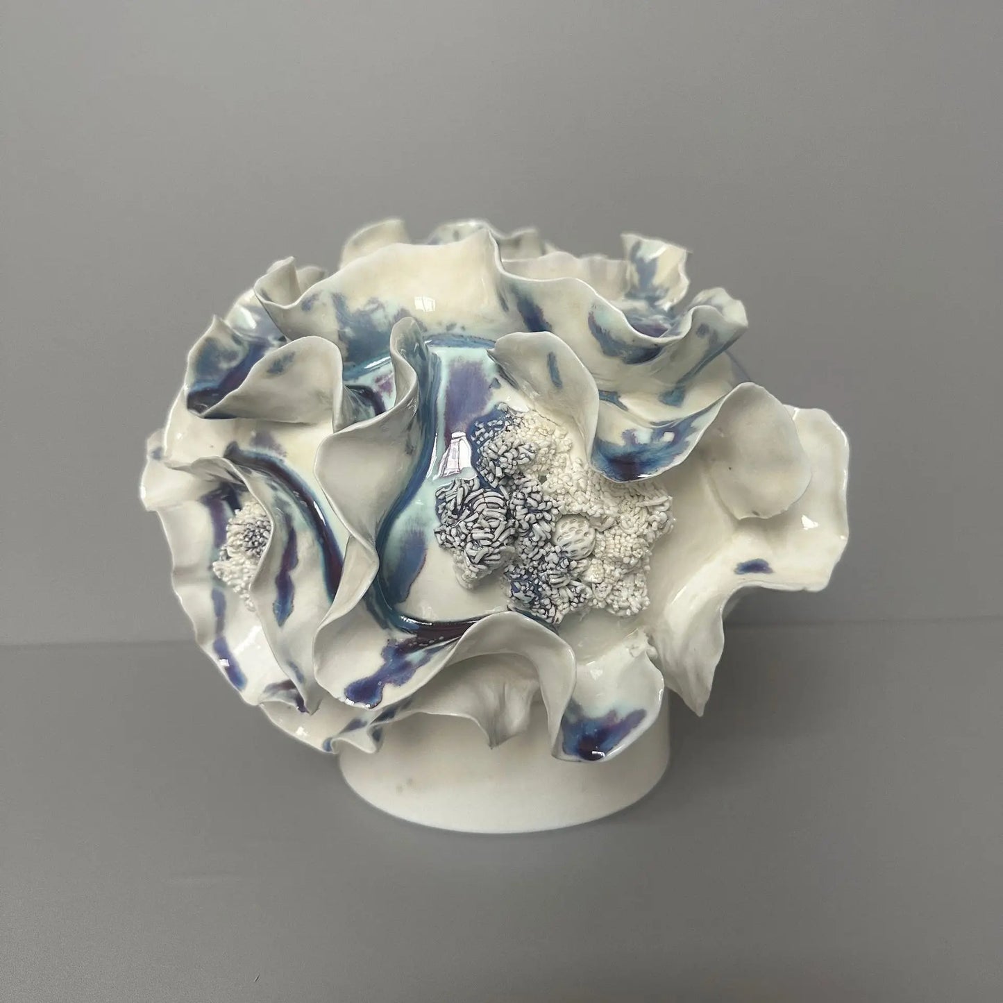 مزهرية ديكوربايتس™ المصنوعة يدويًا من البورسلين بتصميم قابل للطي - ديكور منزلي وتنسيق زهور