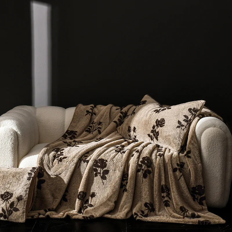 بطانية DecorBites™ المريحة على شكل أرنب صناعي مخملي من مخمل الحليب لتزيين الأريكة الفردية والقيلولة